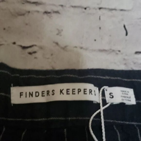Finders keepers navy pinstripe flare pants lknw euc small summer spring … - Picture 5 of 5
